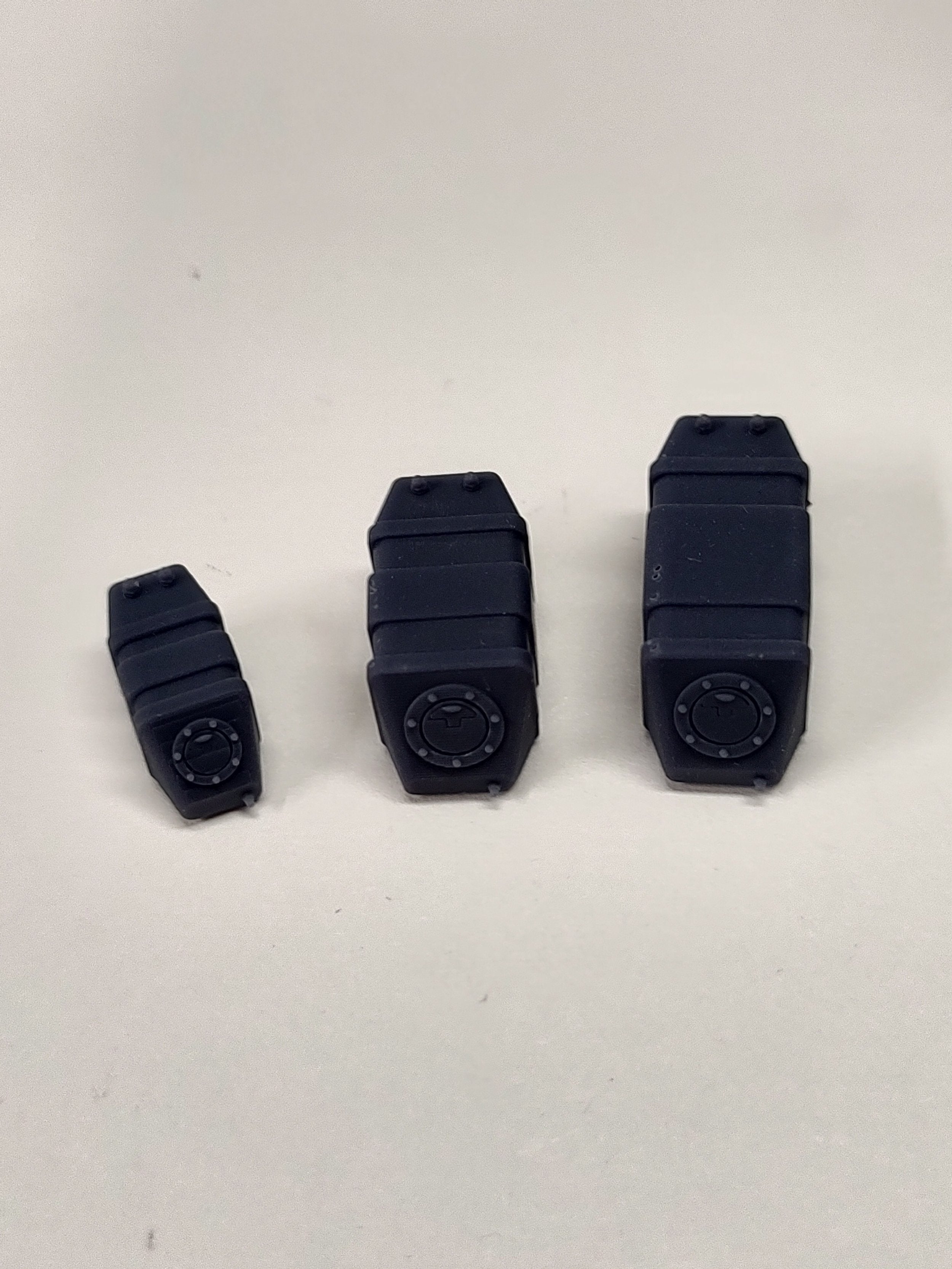 Front Mount Fuel Cells - 1/25 Scale Drag Racing Parts