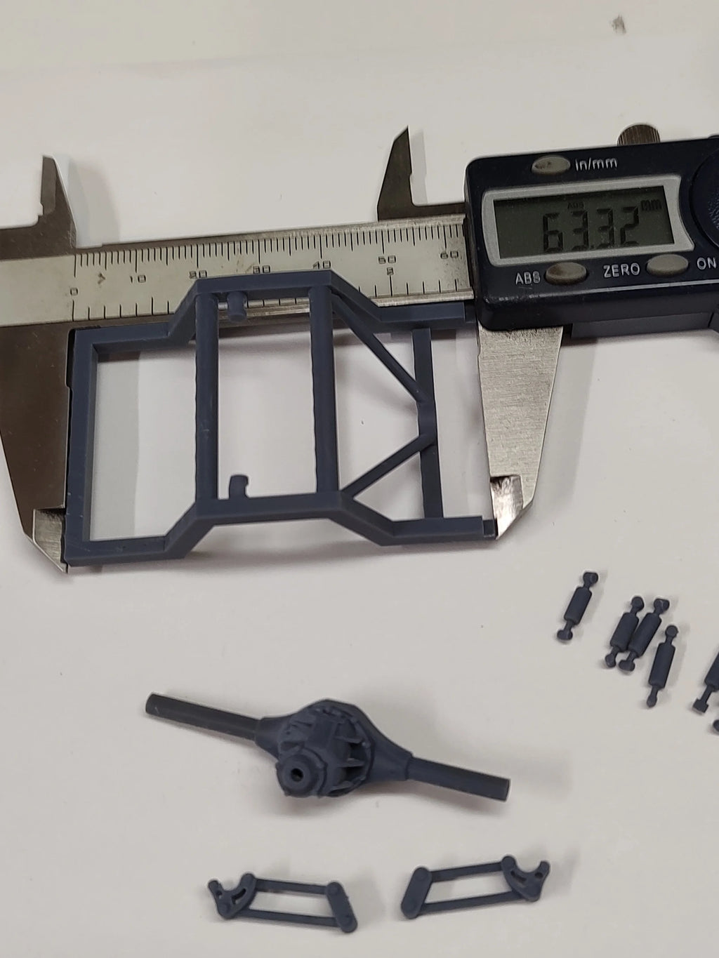 4 Link Rear Frame Section with Ford 9 Inch - image 9