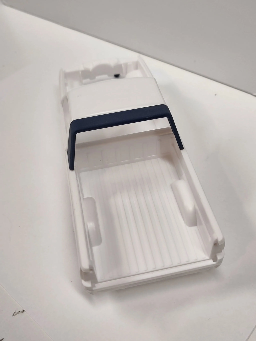 Lund Style Bed Visor "Racerback" - image 2