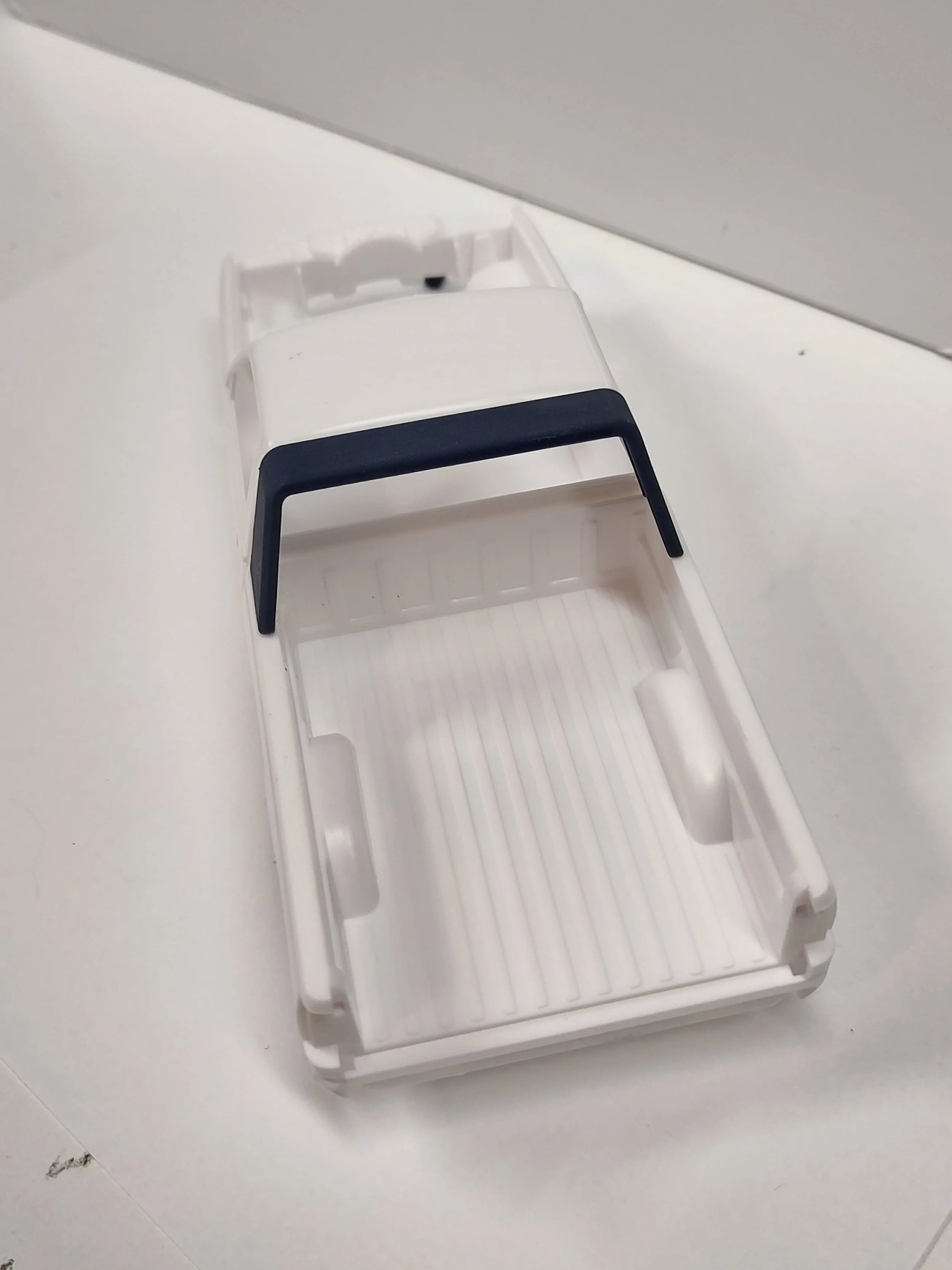 Lund Style Bed Visor "Racerback" - image 2