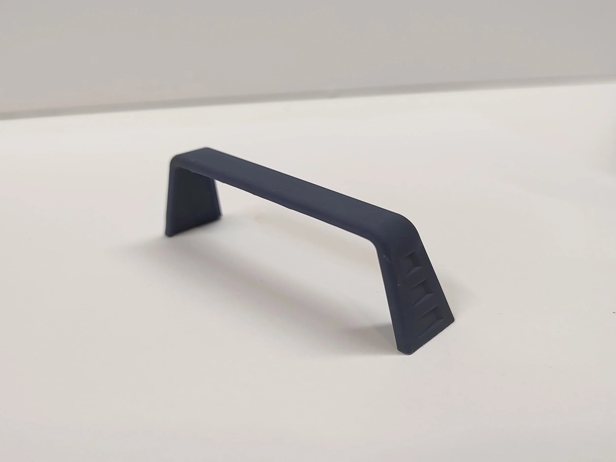 Lund Style Bed Visor "Racerback" - image 10