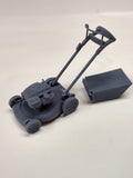 Push Mower - 1/25 Scale Diorama, Garage and Tools