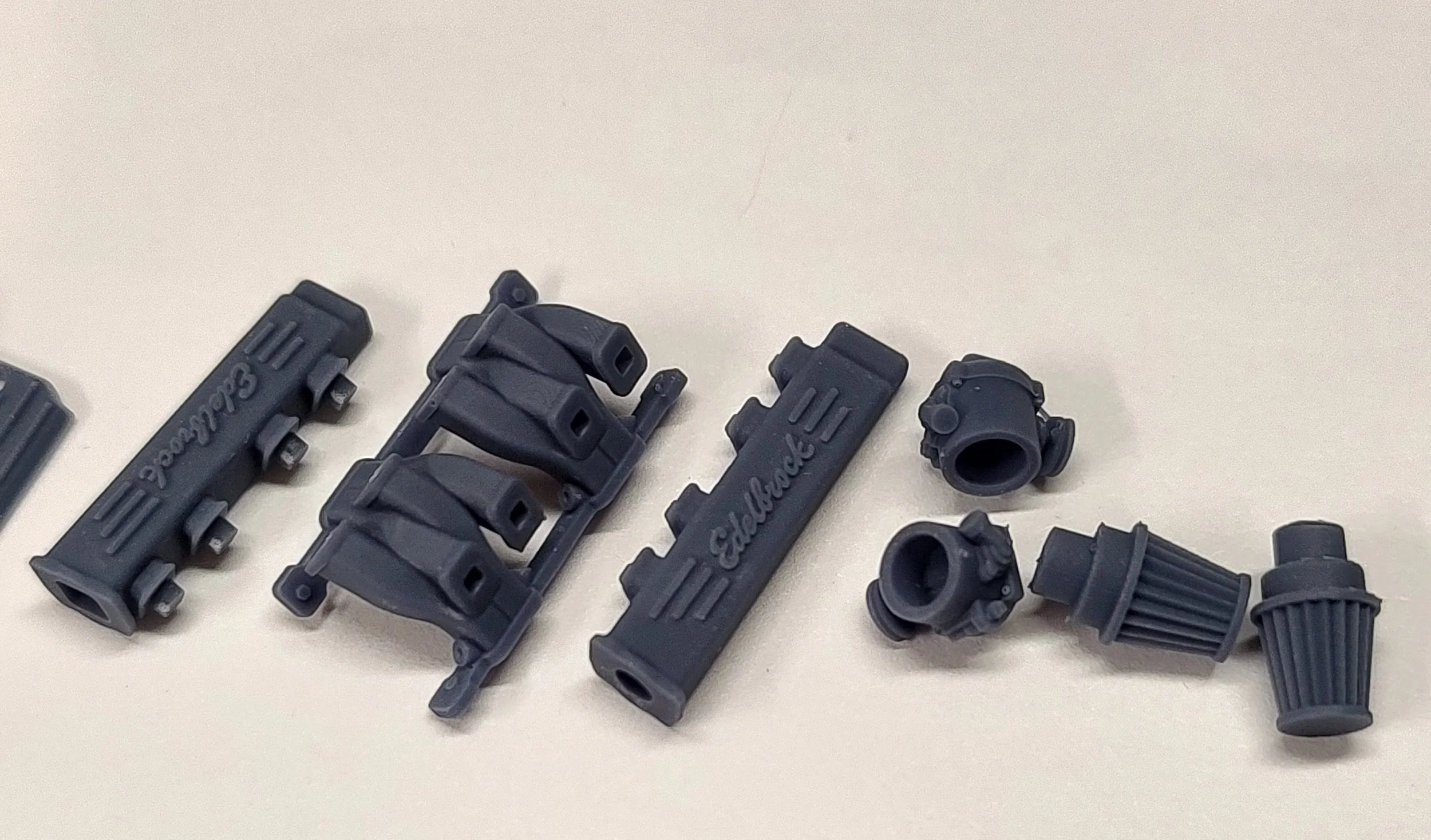 Small Block Chevy Edelbrock Fuel Injected Intake Kit - Intake