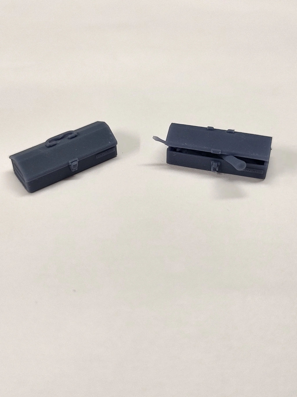 Small Tool Boxes and Tools - 1/25 Scale Diorama, Garage and Tools