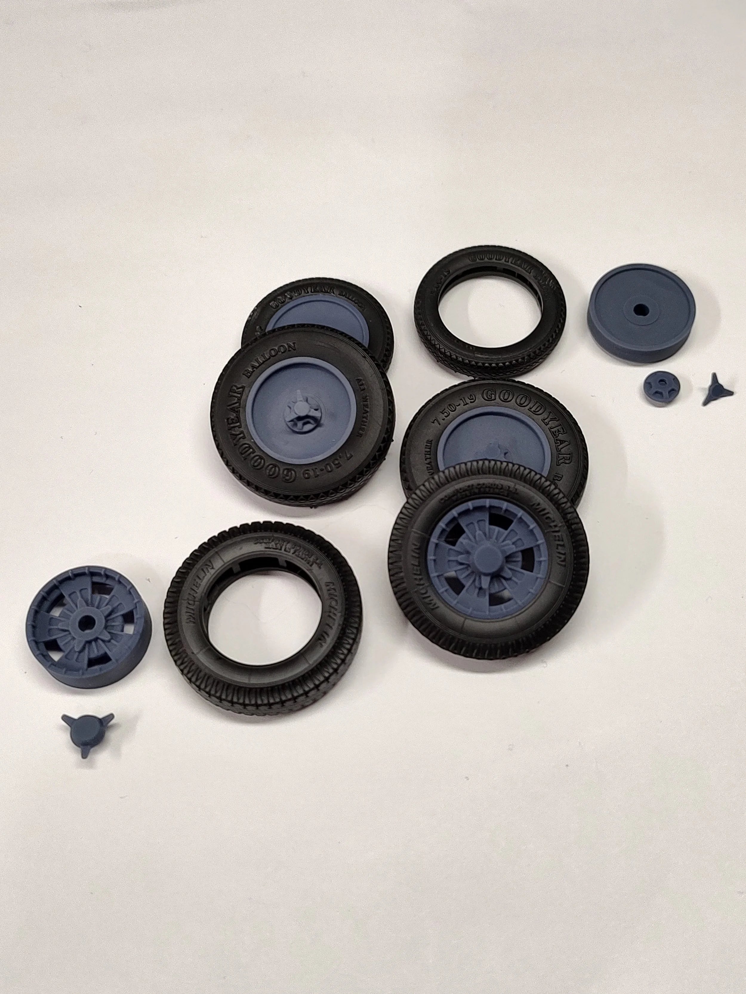 Vintage Hot Rod  Wheels and Tires - 1/25 Scale Wheels and Tires