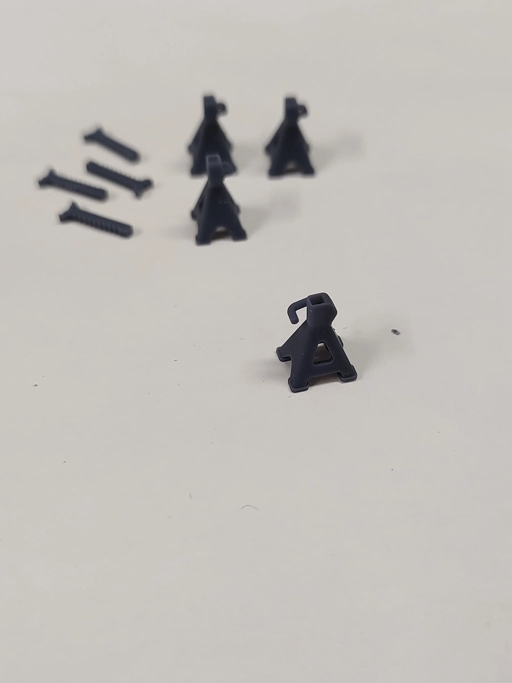 1/25 Scale Multi Piece Jack Stands - image 3