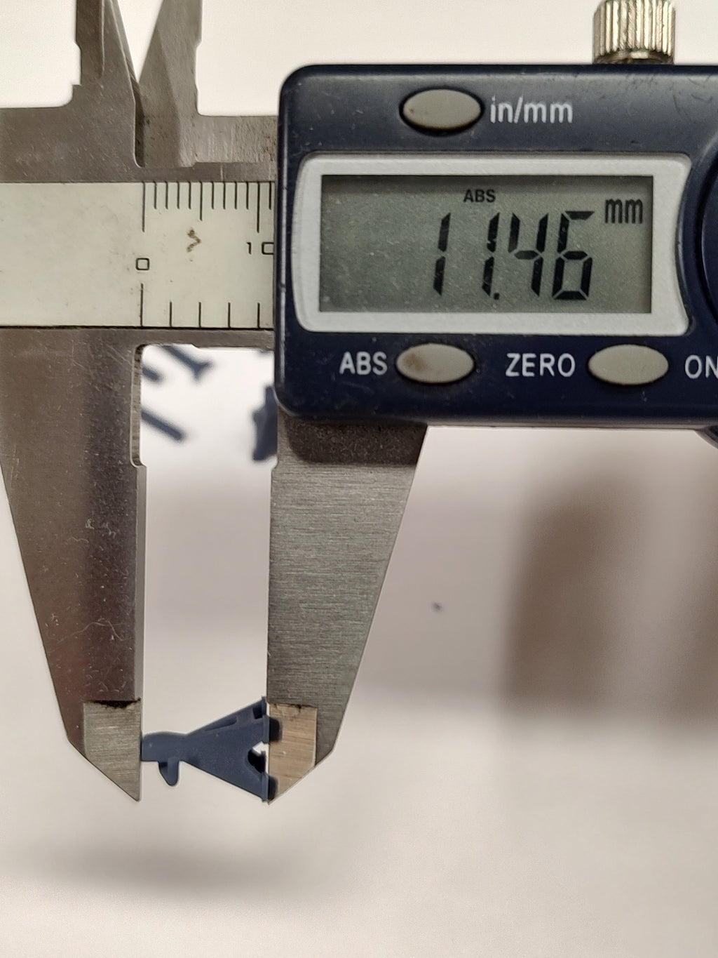 1/25 Scale Multi Piece Jack Stands - image 4